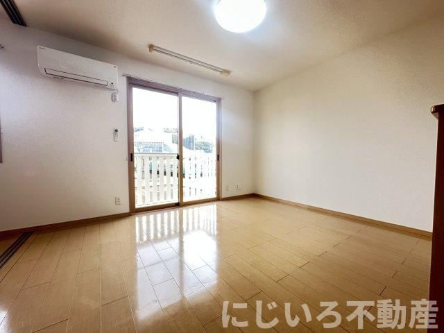 ルミナス富岡Aの居間・リビング