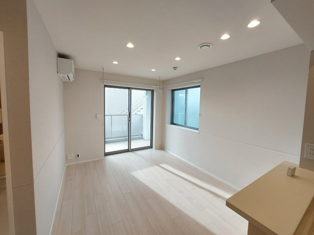 Ｌｅ　Ｃｉｅｌの居間・リビング|★キレイなフローリングのお部屋です★