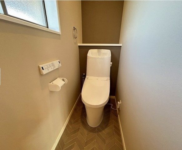 須磨区多井畑東町23のトイレ|ゆったりとした空間のトイレです