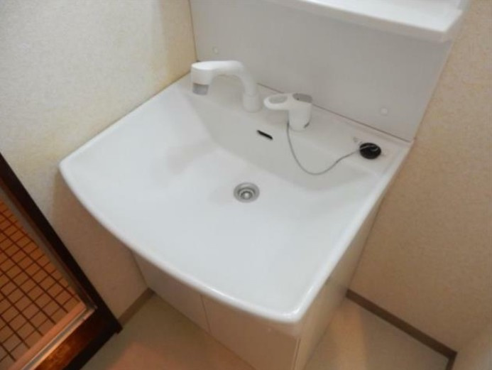 川崎市多摩区三田３丁目の賃貸マンションの洗面所