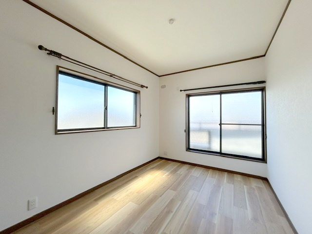 【洋室】 | 枚方市都丘町 戸建