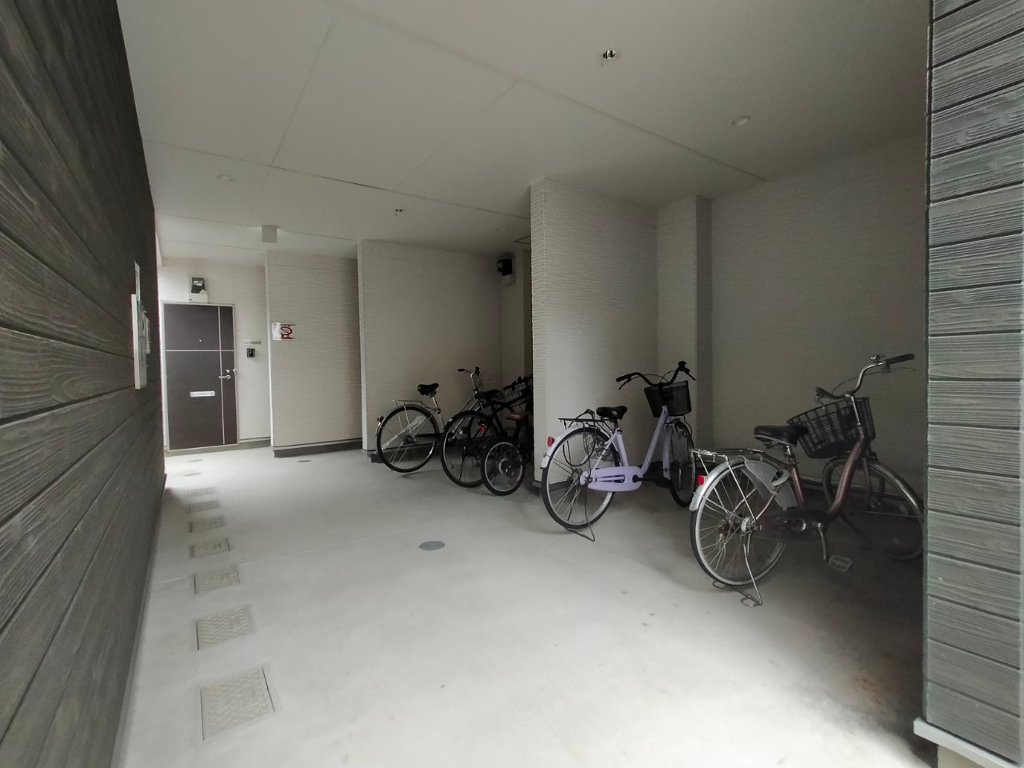 colorsのエントランス