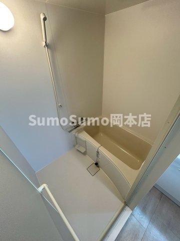 カウリー芦屋の浴室|コンパクトで使いやすいお風呂です