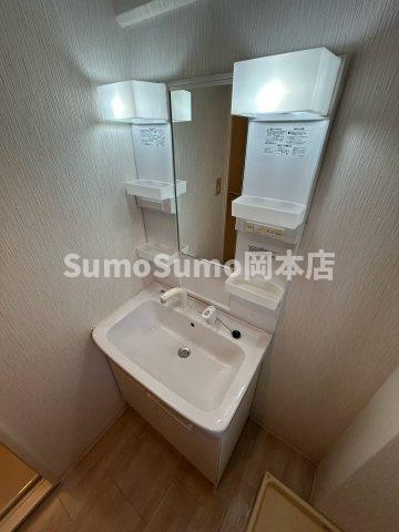カウリー芦屋の洗面所|忙しい朝には欠かせない洗面所です