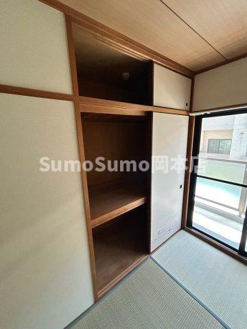 カウリー芦屋の収納|たっぷりとした収納スペースです