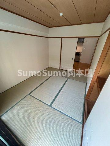 カウリー芦屋の和室|柔らかい畳が心地よい和室