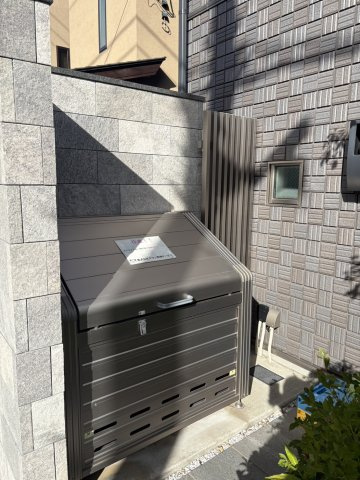敷地内ゴミ置き場