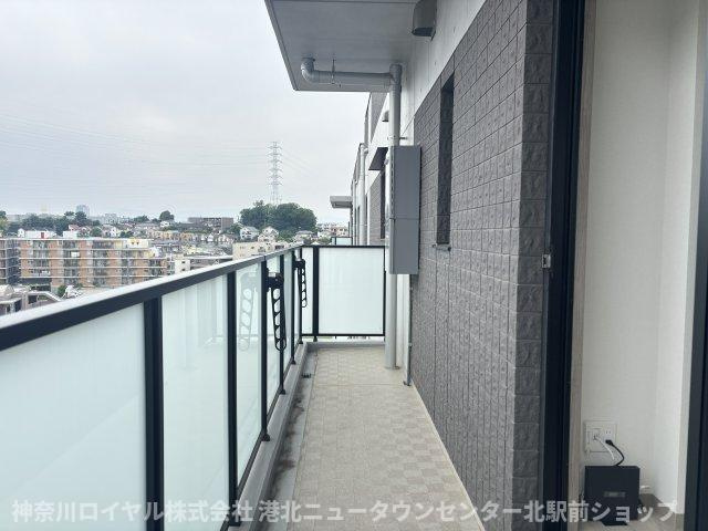 【バルコニー】