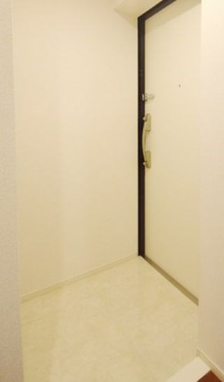 【玄関】ルーチェ白金