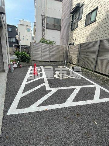 エクセレントシティ押上の駐車場
