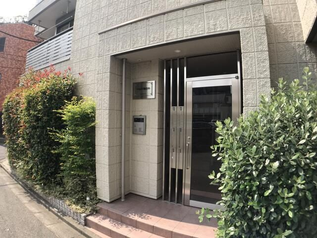 ベルデ東府中のエントランス