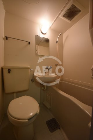 カセッティ新町の独立洗面台|カセッティ新町　洗面所