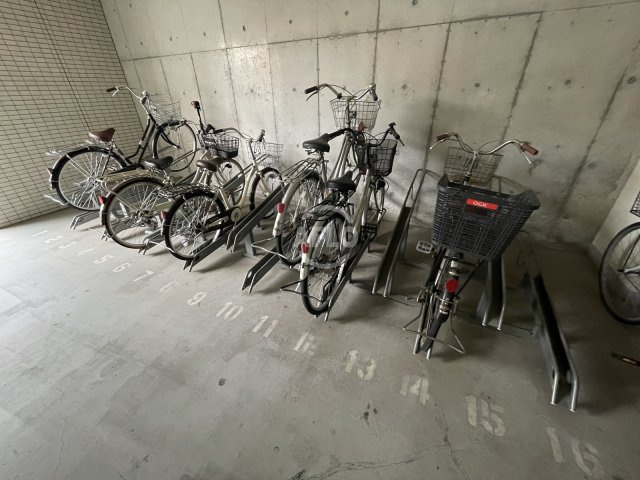 レオンコンフォート新梅田Ⅱのその他共用部分|レオンコンフォート新梅田Ⅱ　駐輪場