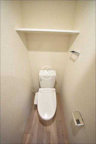 プレサンス松屋町ヴェルデスのトイレ|プレサンス松屋町ヴェルデス　温水洗浄便座