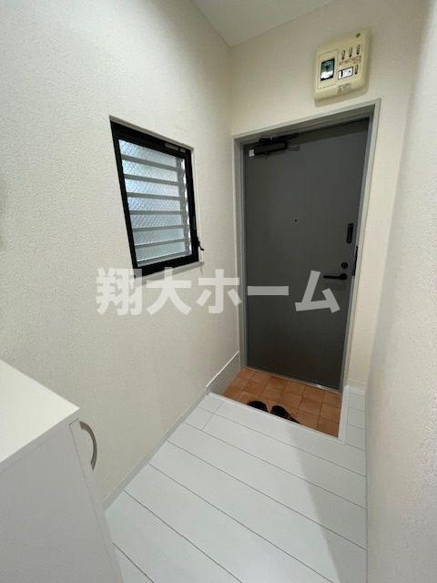シャトレガーデンプレイスの玄関