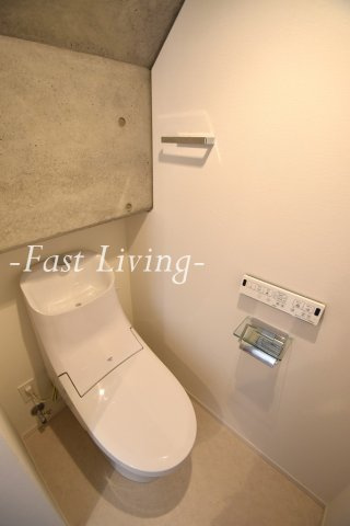 PRATIQUE KAGURAZAKA westのトイレ