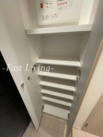 グランカーサ江戸川橋の玄関