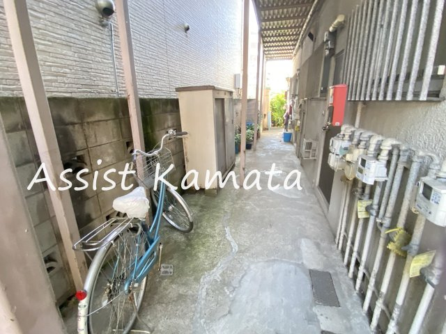 池上武井コーポのエントランス