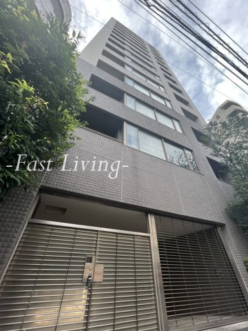 パークキューブ春日安藤坂のエントランス