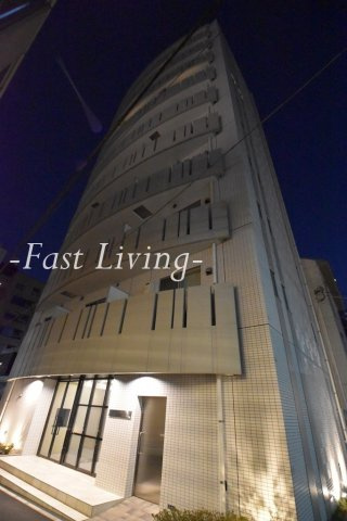 カーサスプレンディッド赤坂7丁目のエントランス
