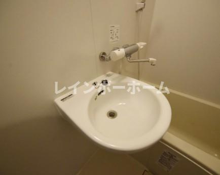 エステムコート松戸の洗面所|洗面所です