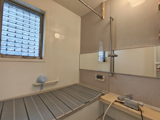 売中古戸建　静岡市駿河区登呂4丁目の浴室