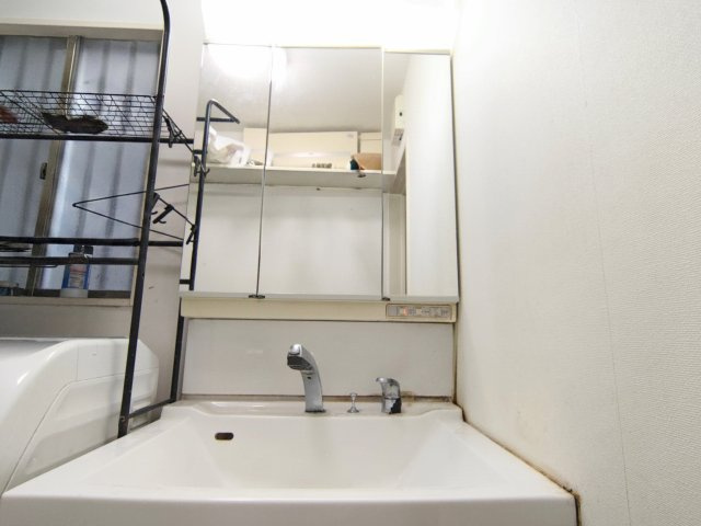 売中古戸建　静岡市駿河区登呂4丁目の独立洗面台