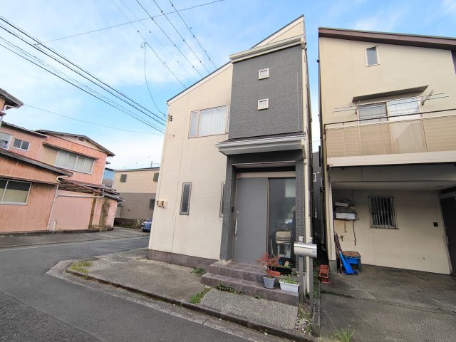 売中古戸建　静岡市駿河区登呂4丁目の前面道路含む現地写真