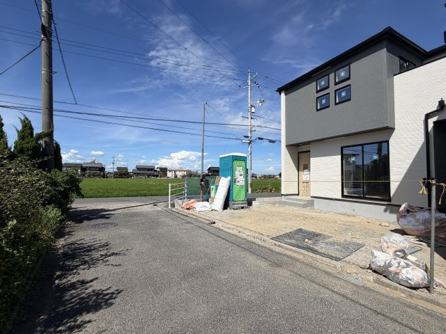 【前面道路含む現地写真】 | グラファーレ茶屋町3期 (全2棟)