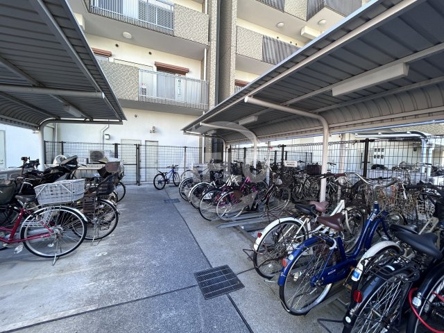 淀川ウエストタワーのその他|淀川ウエストタワー　駐輪場