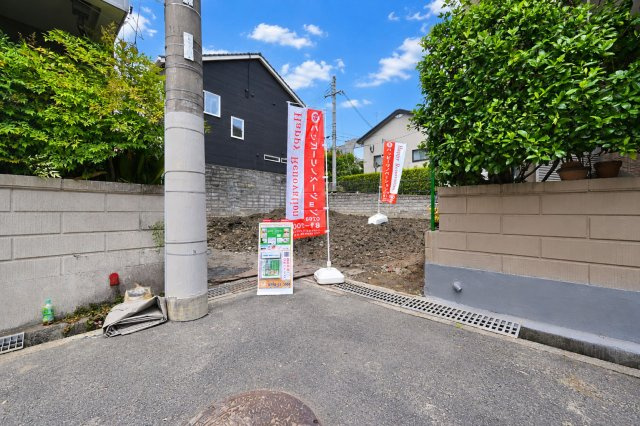 Happikuru Town箕面5丁目建築条件有売土地の外観|阪急箕面線「箕面」駅徒歩7分の地に建築条件付土地が分譲開始します。太陽光パネル付きZEH住宅プランもございます。詳しくはお気軽にお問い合わせください。