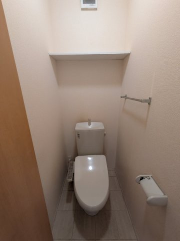 上草柳戸建のトイレ