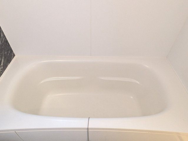 上草柳戸建の浴室