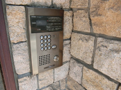 【エントランス】 | エクサンプロヴァンス