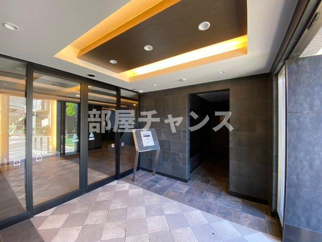 ファステート東別院シュプールのエントランス
