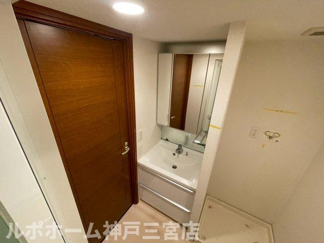 トア山手フラッツの洗面所