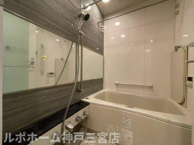 トア山手フラッツの浴室