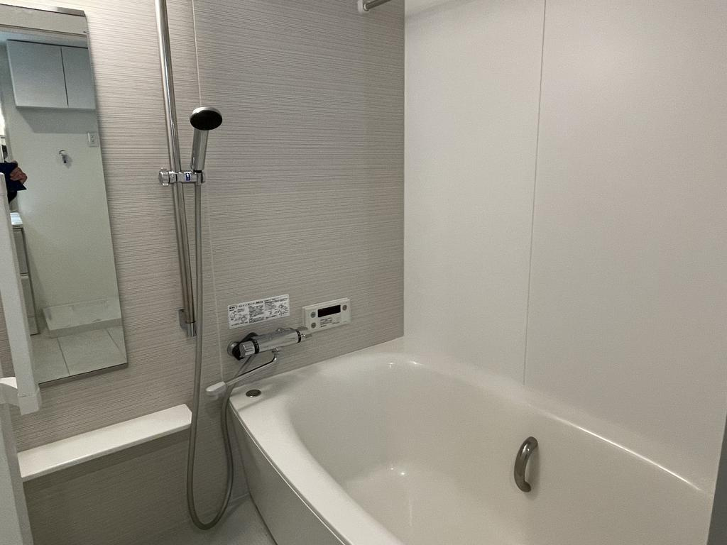 芦屋市松浜町の賃貸マンションの浴室