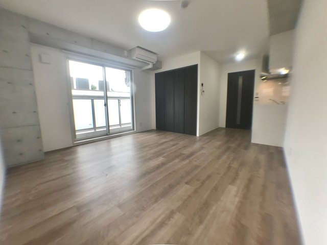 神戸市灘区青谷町３丁目の賃貸マンションの居間・リビング