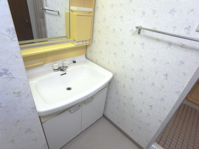 クレフ本山の洗面所