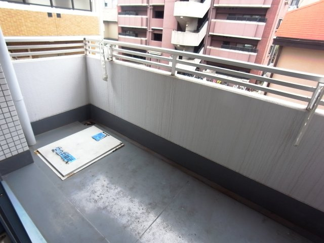 クレフ本山のバルコニー