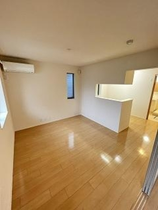 西宮市甲子園口北町の賃貸マンションの居間・リビング