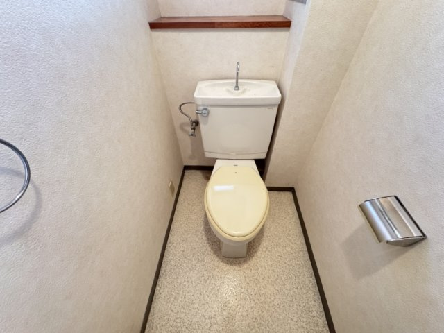 西宮市田代町の賃貸マンションのトイレ