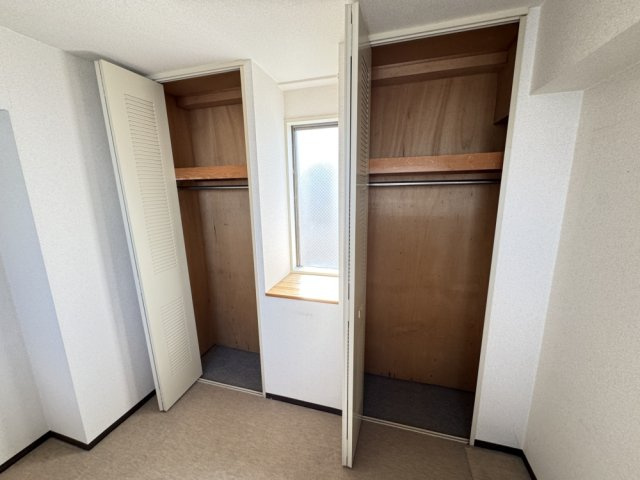 西宮市田代町の賃貸マンションの収納