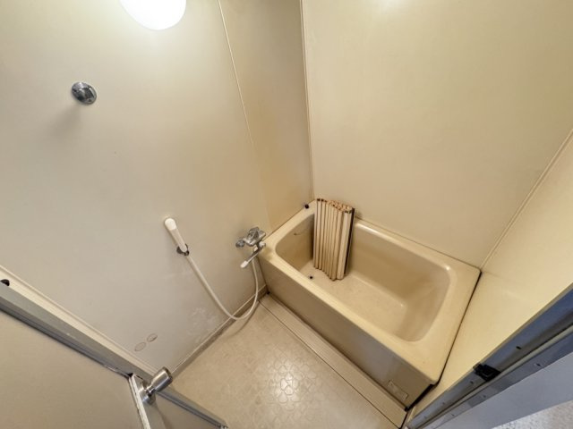西宮市田代町の賃貸マンションの浴室