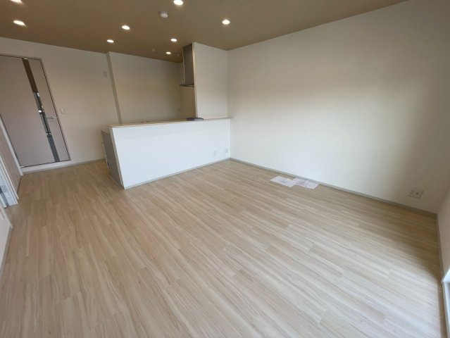 西宮市津門仁辺町の賃貸マンションの居間・リビング