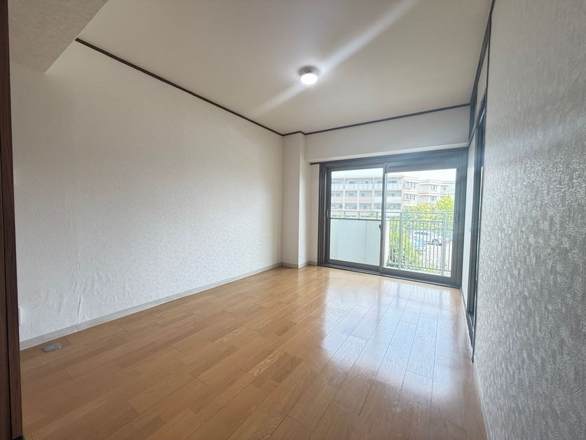 芦屋市朝日ケ丘町の賃貸マンションの居間・リビング