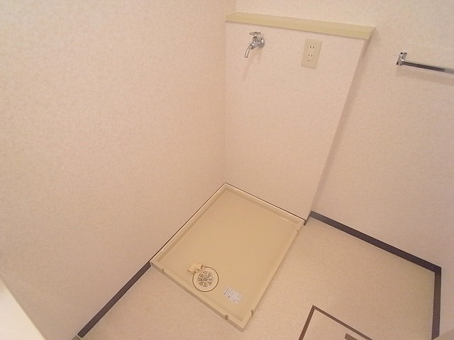 神戸市東灘区本庄町１丁目の賃貸マンションの洗面所