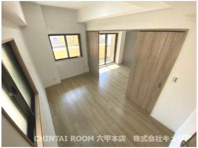 神戸市灘区友田町４丁目の賃貸マンションの居間・リビング