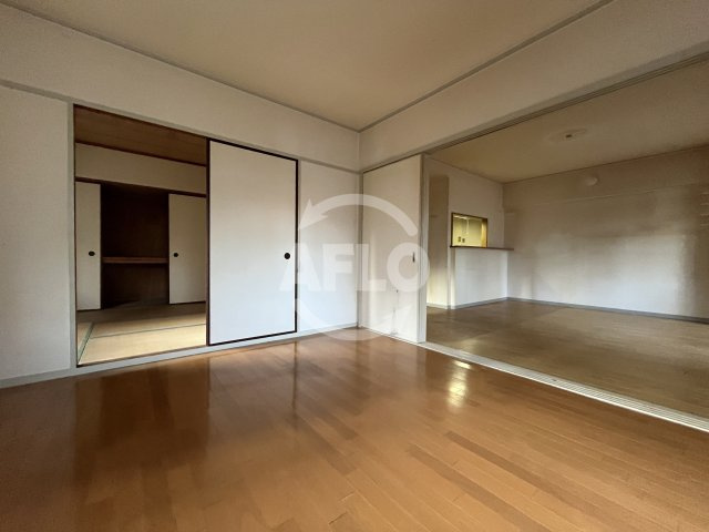 ハイツ丸利の内装|洋室